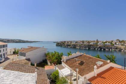 Maison à vendre à Es Castell avec vue mer