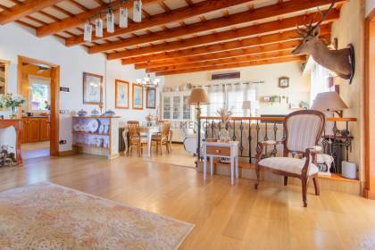 Chalet con piscina en venta en Binibeca