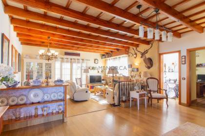 Chalet con piscina en venta en Binibeca