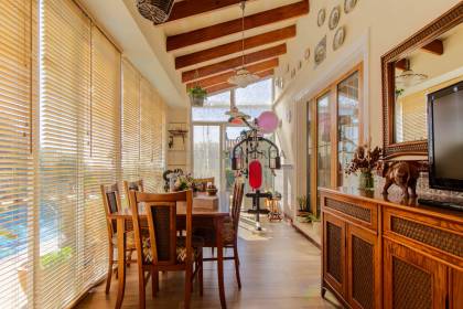 Chalet con piscina en venta en Binibeca