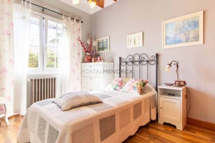Chalet con piscina en venta en Binibeca