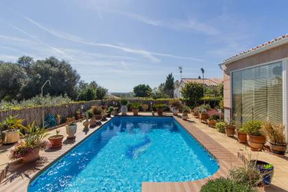Chalet con piscina en venta en Binibeca