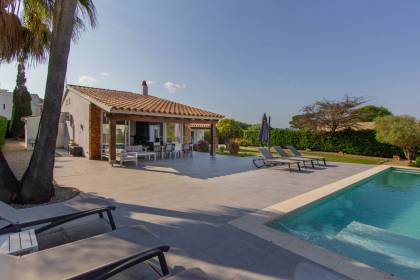 Villa for sale in Binisafua, with pool and close to the sea