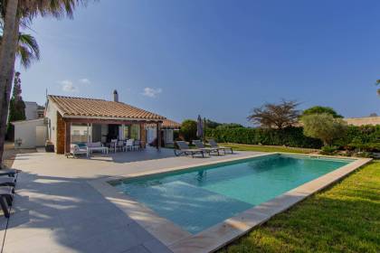 Villa for sale in Binisafua, with pool and close to the sea