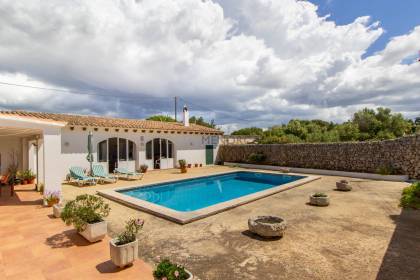 Maison de campagne avec piscine à vendre à Sant Lluís