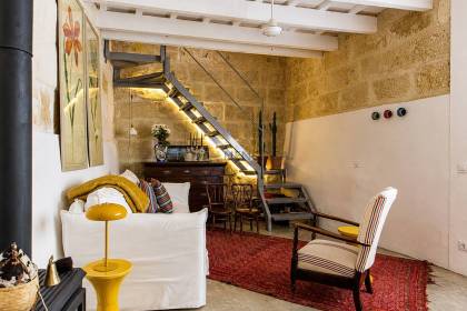 Casa reformada con terraza en venta en Alaior