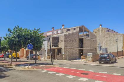Planta baja con patio en venta en Sant Lluís