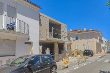 New build first floor house for sale in Sant Lluís