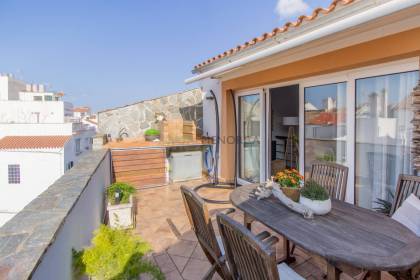 Maison avec garage à vendre dans le centre de Mahón