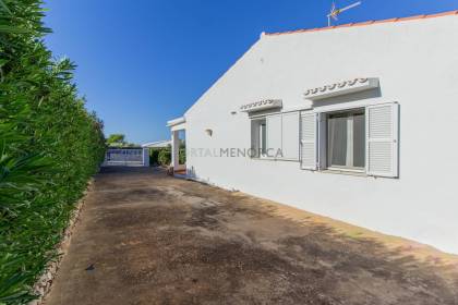 Villa avec vue mer et piscine à vendre à Binidalí