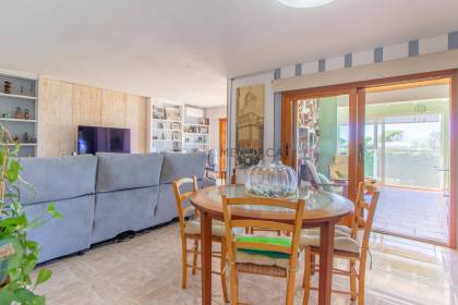 Villa avec vue mer et piscine à vendre à Binidalí