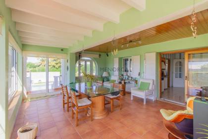 Villa avec vue mer et piscine à vendre à Binidalí
