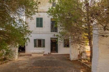 Traditional country house to renovate for sale in Alaior