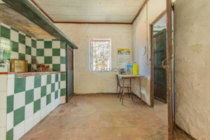 Traditional country house to renovate for sale in Alaior