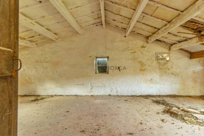 Traditional country house to renovate for sale in Alaior