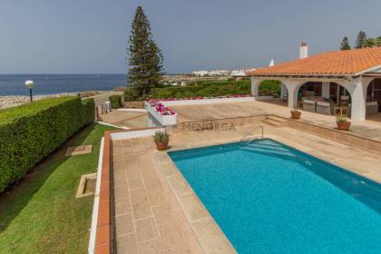 Great villa with sea views next to Binibeca beach