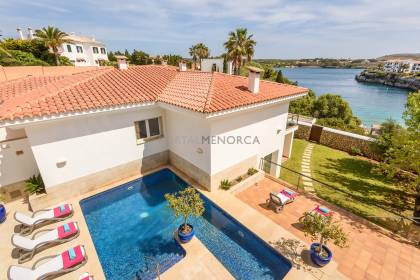 Spectacular 5 bedroom 5 Bathroom frontline a harbour side villa with views to the island of the Lazareto and a letting licence.