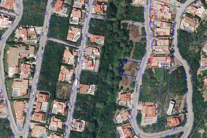 Building plot with license and project in Cala Llonga