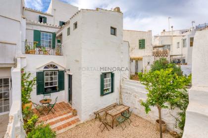 Completely refurbished home in Mahon