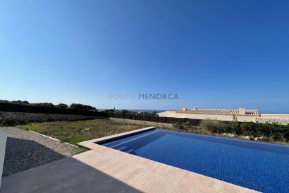 Recently built villa with sea views in Torret de Baix