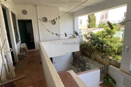 First floor with garden and garage for sale in Mahon
