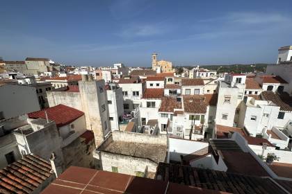 Espectacular casa entera en una da las calles mas emblemáticas de Mahon.