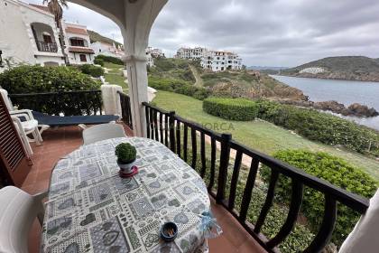 Front line apartment with views over the bay of Cala Tirant