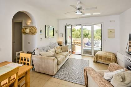 Fabuleux appartement avec piscine et vue sur la campagne à Addaia