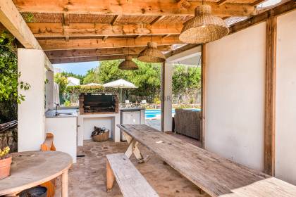 Moderno chalet de 3 dormitorios con piscina en la costa Sur de Menorca