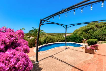 Villa avec vue sur la mer et potentiel d'agrandissement à Son Vitamina