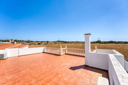 Villa with swimming pool and large garage in Calan Porter