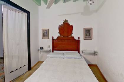 Maison de trois chambres de plain-pied avec un spectaculaire sous-sol.