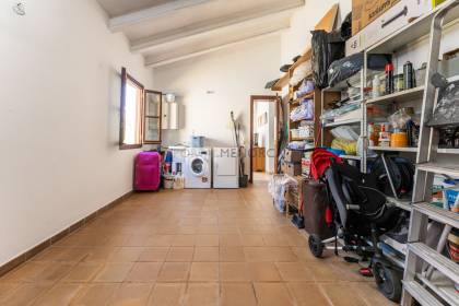 Chalet de cuatro dormitorios y tres baños con piscina en Malbuger