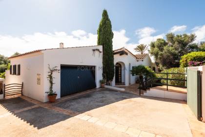 Fabuloso chalet de 5 dormitorios y piscina en un paraje semi-rural