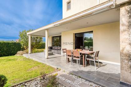 Modern 4 bedroom villa with a tourist licence in Sol Del Este, Es Castell.