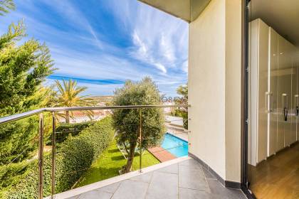 Modern 4 bedroom villa with a tourist licence in Sol Del Este, Es Castell.