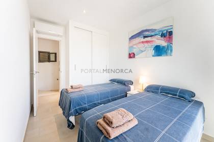 Chalet con piscina y licencia turística en Addaia
