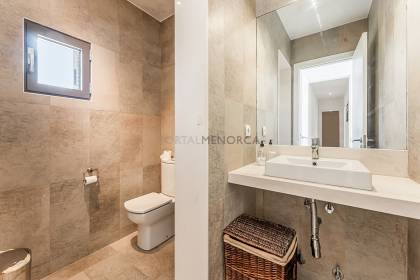 Chalet con piscina y licencia turística en Addaia
