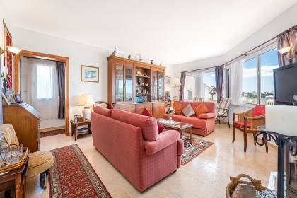 Elegant 3-Bedroom Villa with Panoramic Sea Views in Cala Llonga