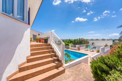 Elegant 3-Bedroom Villa with Panoramic Sea Views in Cala Llonga
