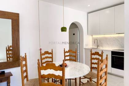 Chalet con licencia turística de cuatro dormitorios y dos baños y piscina....