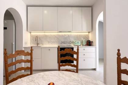 Chalet con licencia turística de cuatro dormitorios y dos baños y piscina....