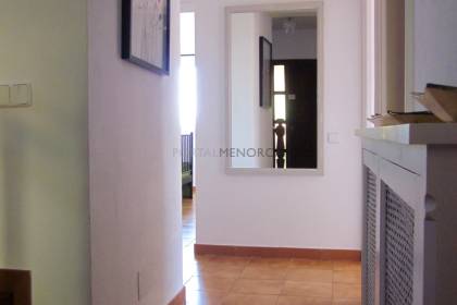 Impresionante chalet de 5 dormitorios, licencia turística, vistas al mar y piscina en Santa Ana