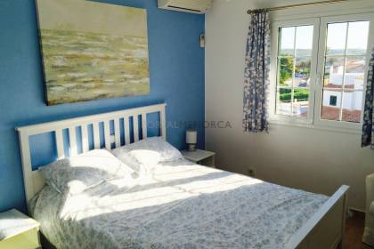 Impresionante chalet de 5 dormitorios, licencia turística, vistas al mar y piscina en Santa Ana