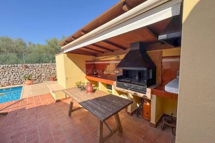 Villa de 4 chambres avec piscine, intimité et espaces extérieurs