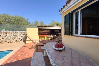 Villa de 4 chambres avec piscine, intimité et espaces extérieurs