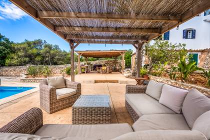 Renovated Villa with Private Pool, Tennis Court and Sea Views in Alcaufar