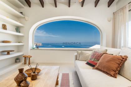Villa with spectacular sea views and tourist licence in Cala Morell