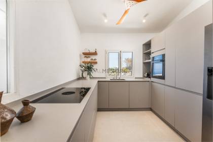 Villa with spectacular sea views and tourist licence in Cala Morell