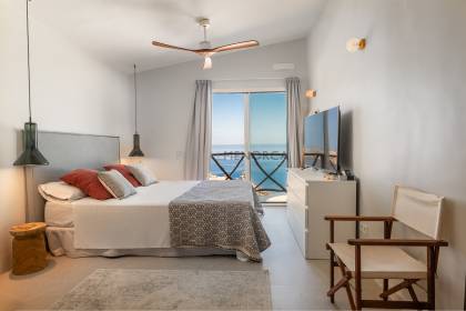 Villa with spectacular sea views and tourist licence in Cala Morell